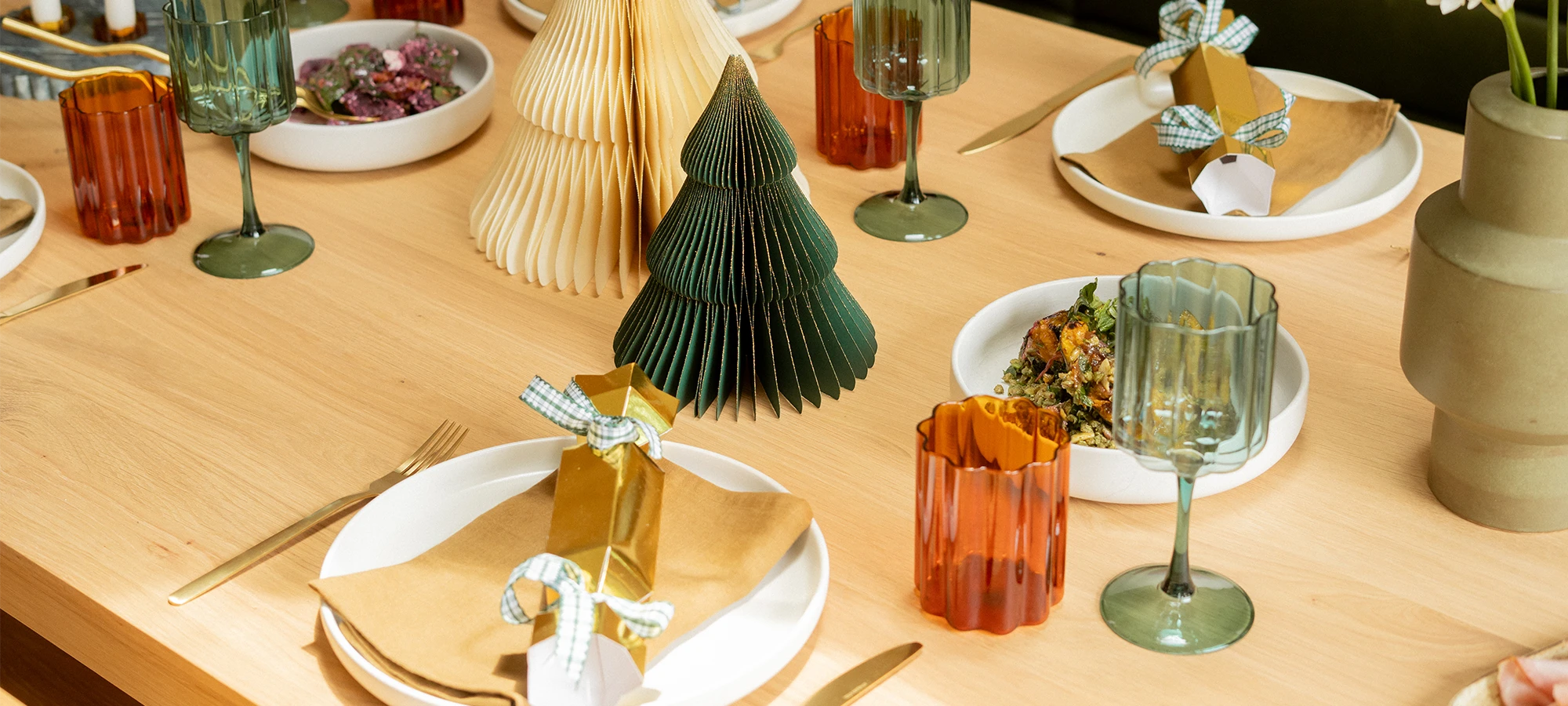 Creating the perfect Christmas Dining Arrangement – RJ Living