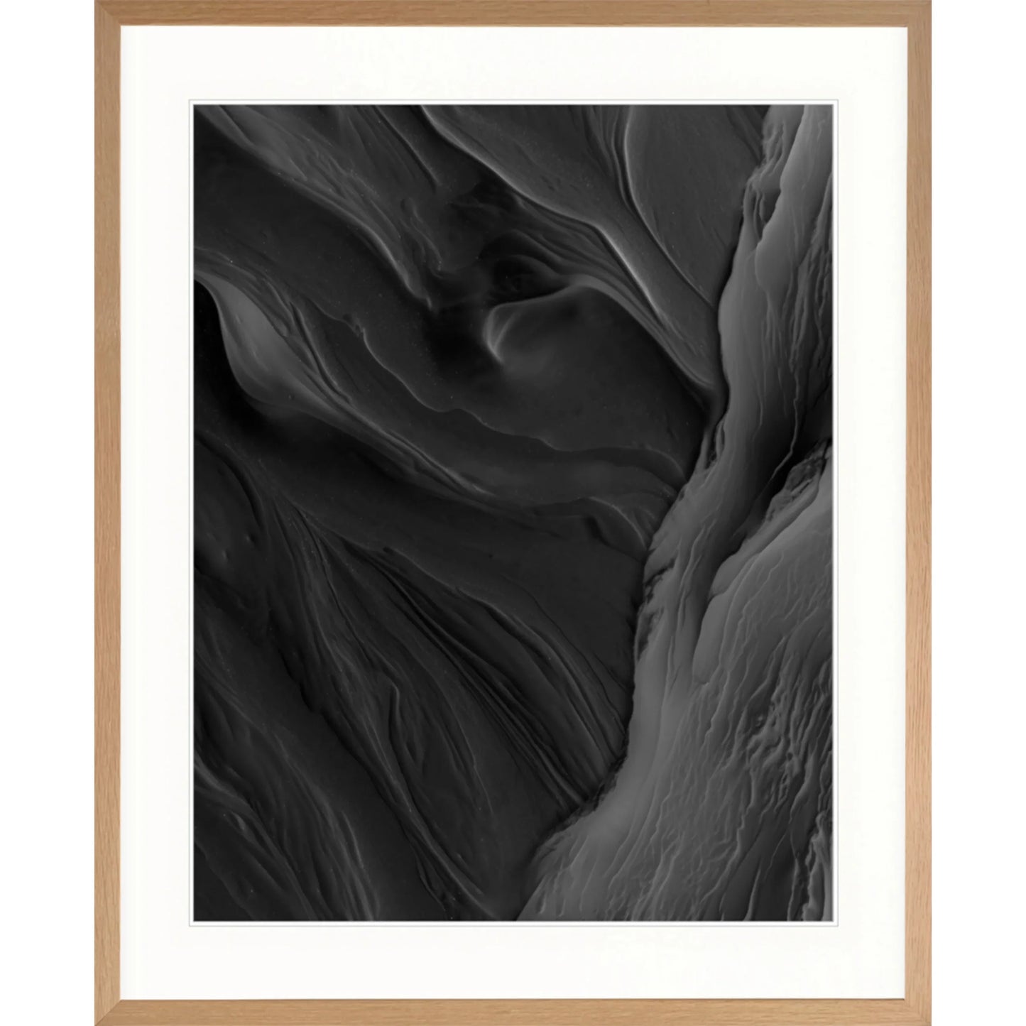 Suri III Print 100cm x 140cm Whitewash Oak Frame