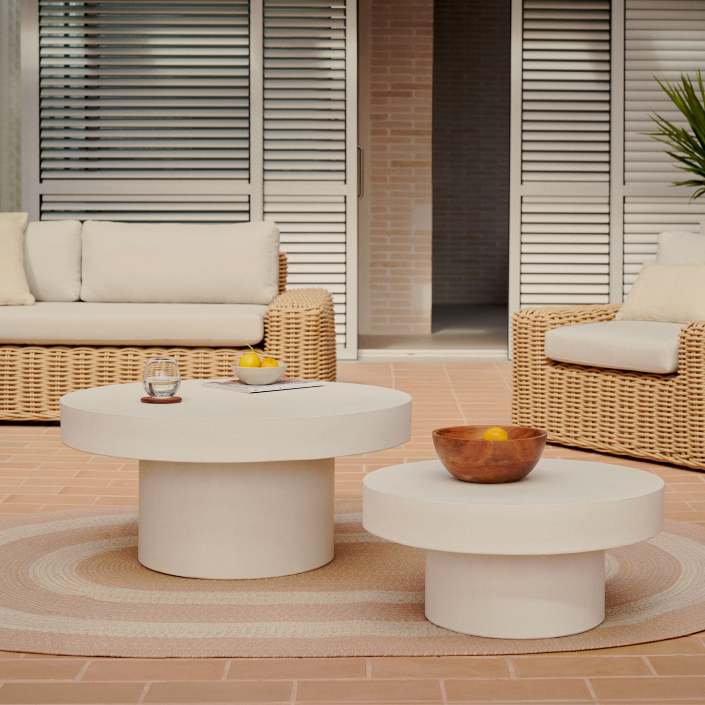 Aiguablava Outdoor Round Coffee Table 66cm - White