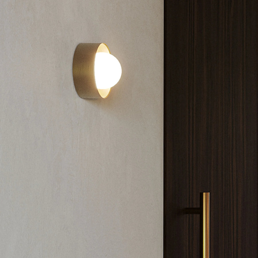 Orb Sur Wall Light Small - Old Brass