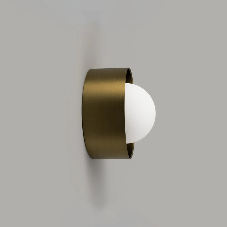 Orb Sur Wall Light Small - Old Brass