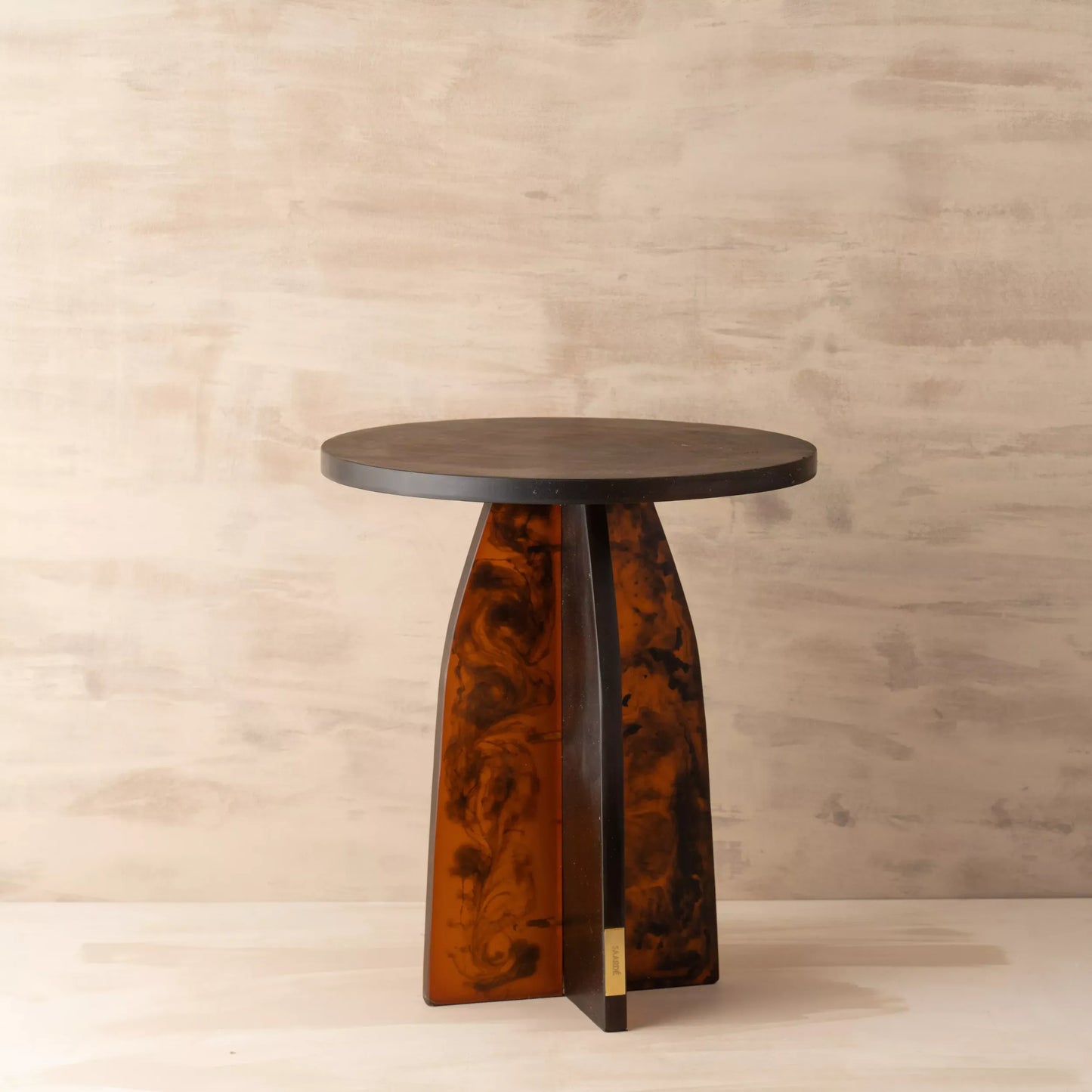 Flow Side Table - Earth