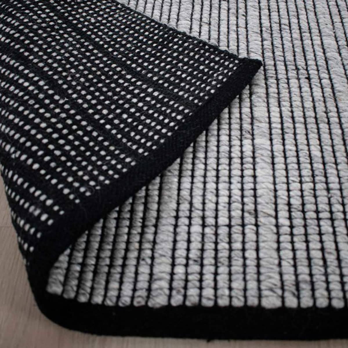 Cable Rug - Silver 250cm x 350cm