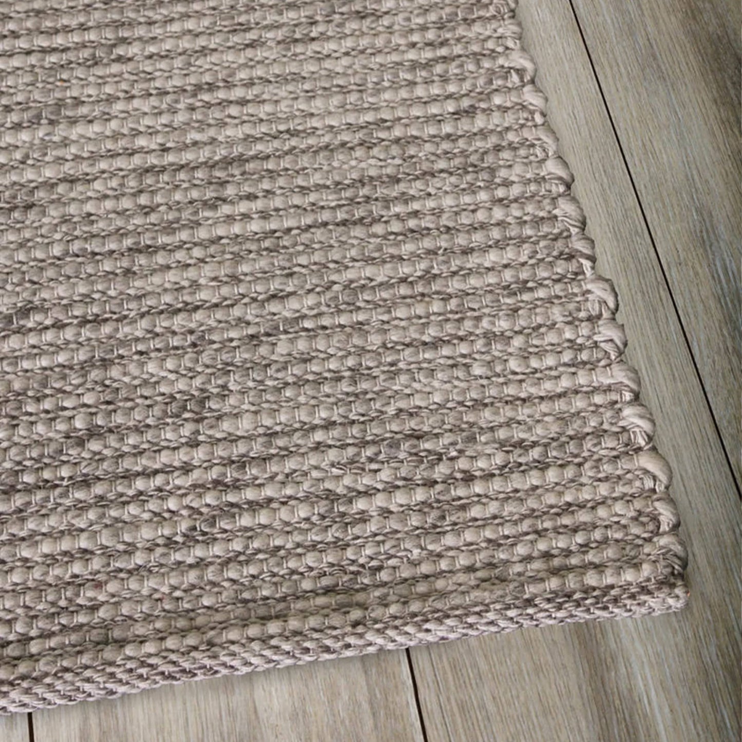 Xylo Rug - Natural / Silver 250cm x 350cm